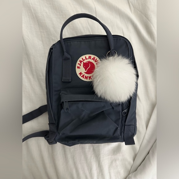 Fjallraven Kanken Mini - Picture 2 of 2